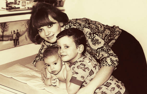 istock Cute black andwhite vintage family 860504730