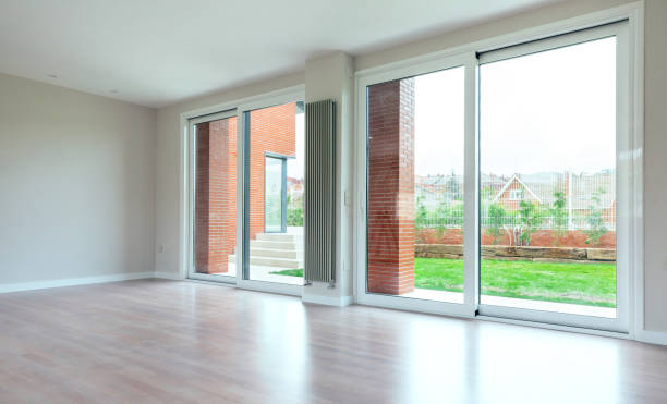 istock Large living room with large windows 860507912