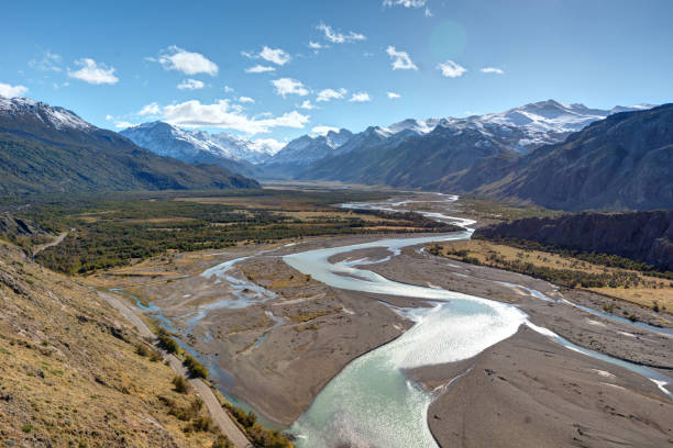 istock Argentina Mirador Rio De Las Vueltas 860664600