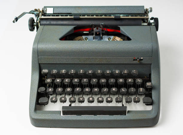 視点で白い背景の旧式なタイプライター - typebar typewriter key 1940s style typewriter ストックフォトと画像
