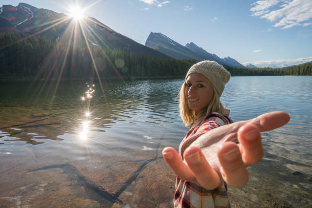 istock Follow me to- Come with me 860736098