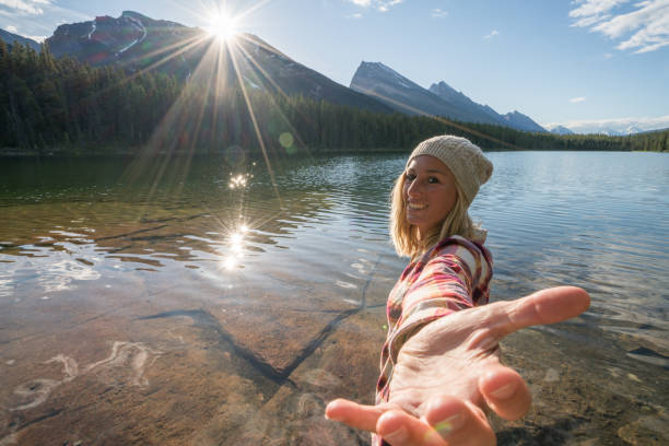 istock Follow me to- Come with me 860736740