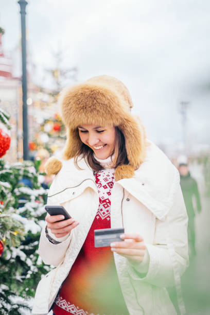 istock Christmas shopping season 860767188