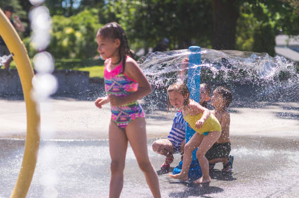 istock Summer afternoon at the splash pad 860771010