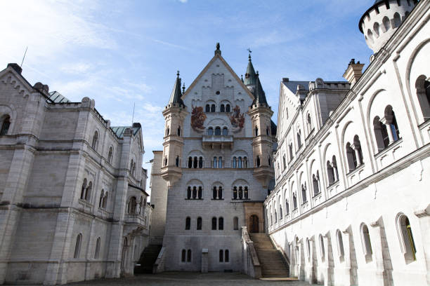 castello di neuschwanstein in germania - neuschwanstein foto e immagini stock