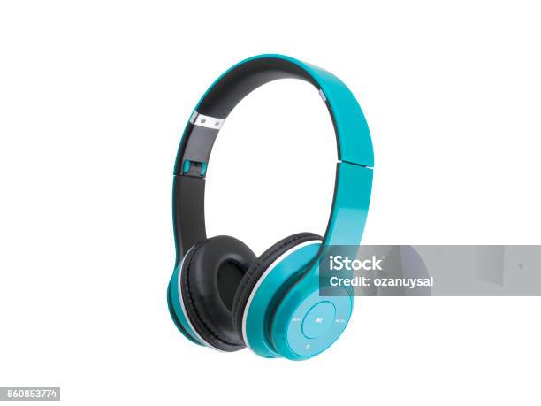 Auriculares Azul Aislado Sobre Un Fondo Blanco Foto de stock y más banco de imágenes de Auriculares - Equipo de música - Auriculares - Equipo de música, Recortable, Auriculares - Aparato de información