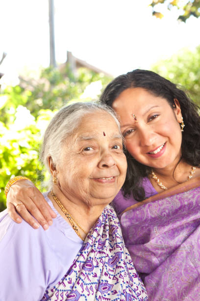 istock Indian Family 860933158