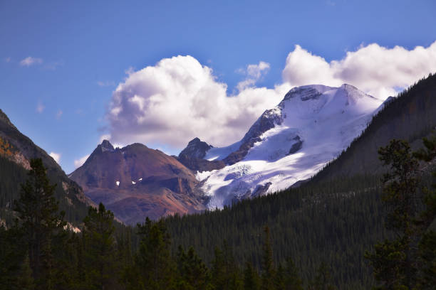 istock Majestic mountain landscape, 860990560