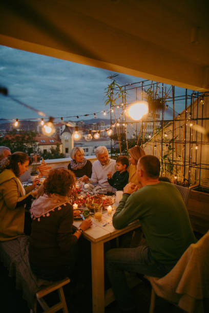 istock Thanksgiving dinner with family 860990570
