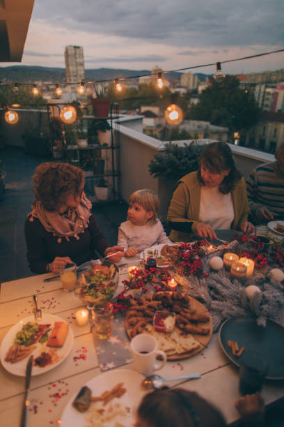 istock Celebrating Thanksgiving together 860990738