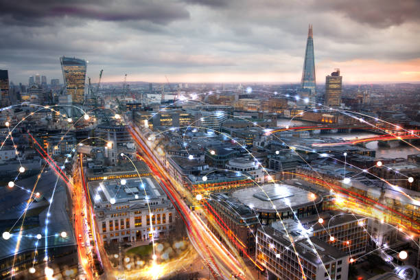 倫敦金融城在日落和商業網路連接概念圖。技術、 轉型和創新的想法。 - bank of england 個照片及圖片檔