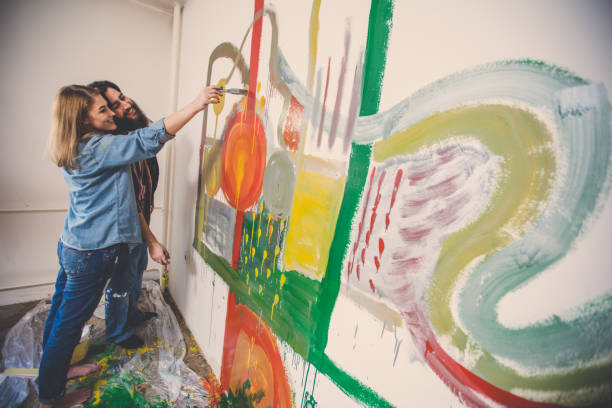istock Couple painting together 861018598