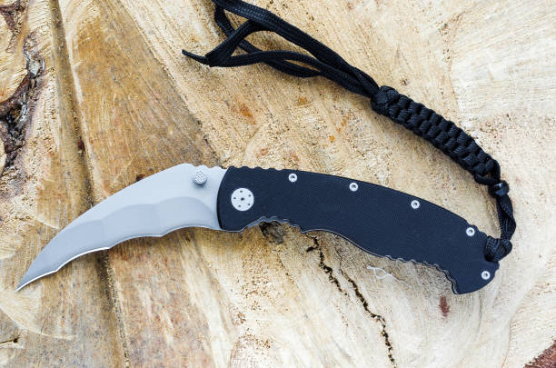 istock Knife blade in the shape of an eagle's beak. 861020360
