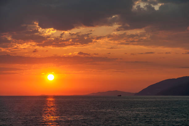 istock Sunset over the sea 861020494