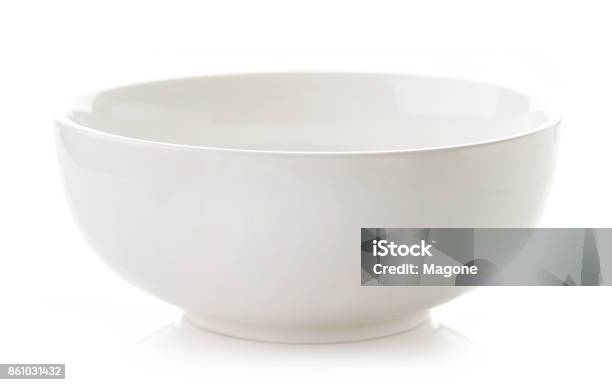 Vacío Blanco Bowl Foto de stock y más banco de imágenes de Cereal de desayuno - Cereal de desayuno, Cuenco, Sin personas