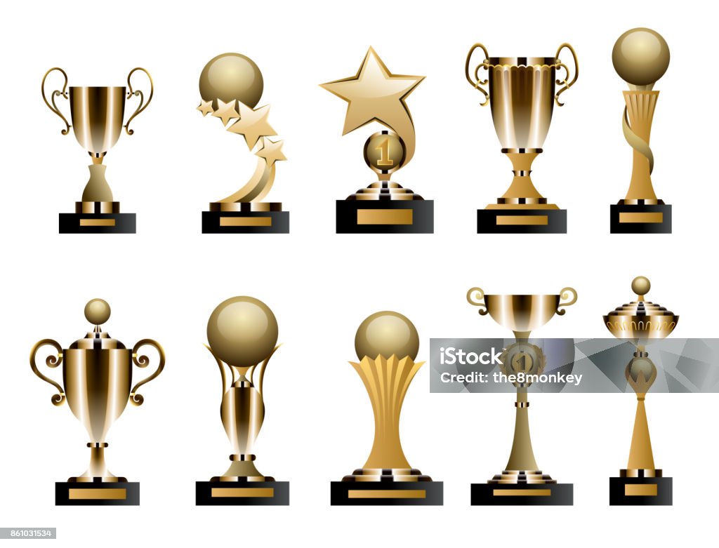 Tasses de beau trophée d’or et prix de différentes forme réaliste jeu isolé sur fond blanc. Illustration vectorielle - clipart vectoriel de Trophée libre de droits