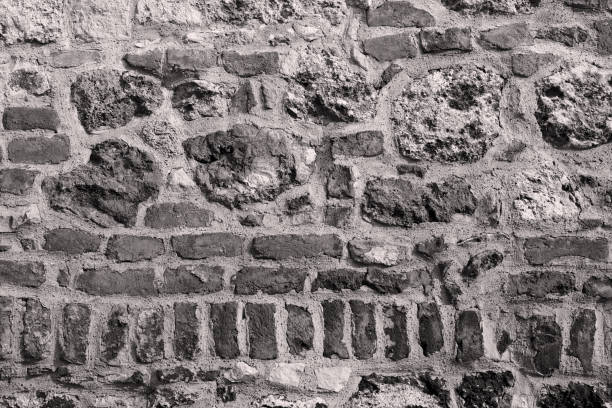 vieux mur de briques avec des pierres - 11327 photos et images de collection