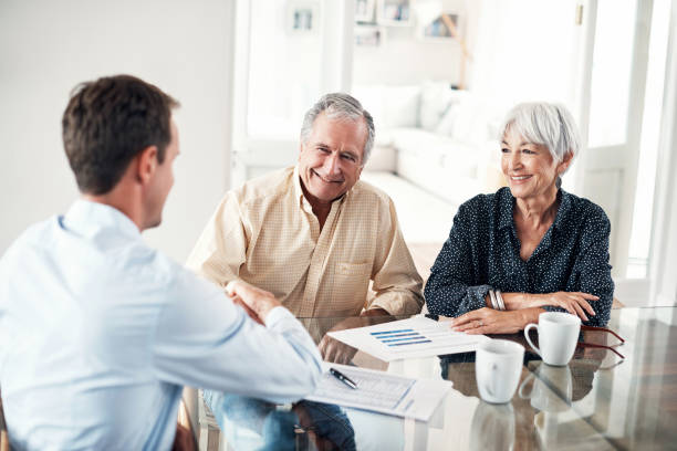 istock He's their most trusted financial advisor 861129168