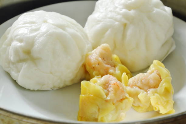 istock Chinese steamed bun stuffed minced pork and Dim sum on pot 861251446