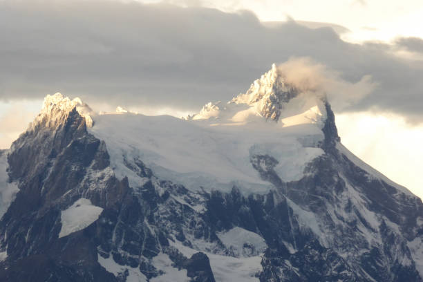 istock Torres del Paine - Chile 861290994