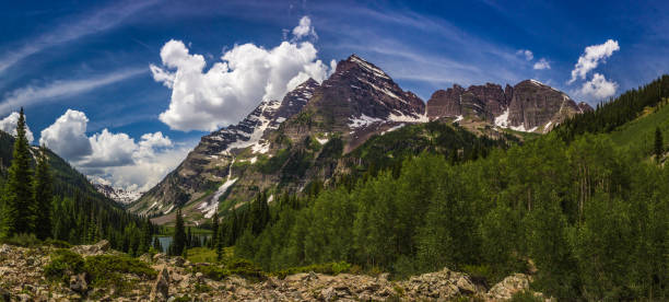 istock Maroon Bells and Crater Lake Panorama 861328602