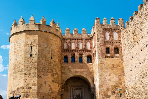 istock Medieval gate of San Andres in Segovia 861352372