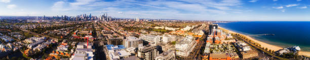 D Me Port CBD 2 Bay morning Port Philip bay sandy beach to Melbourne city CBD in elevated aerial panorama on a bright sunny summer morning. south yarra stock pictures, royalty-free photos & images