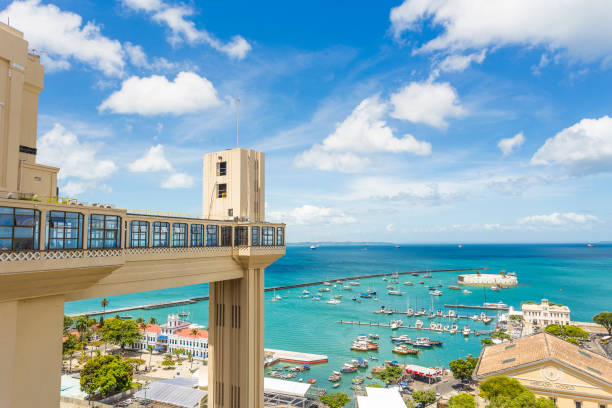 istock Sunny day in Lacerda's Elevator in Salvador, Bahia. 861460270
