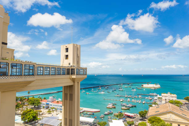 istock Sunny day in Lacerda's Elevator in Salvador, Bahia. 861460402