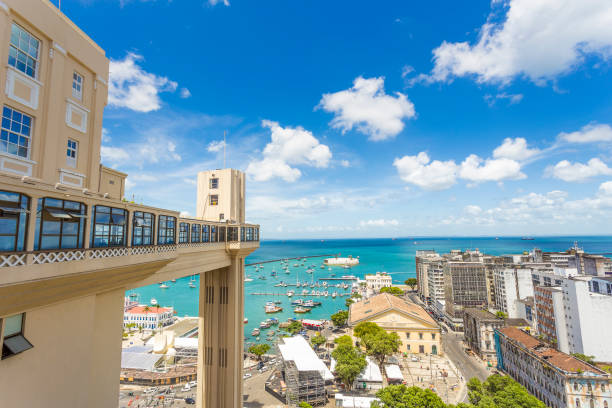 istock Sunny day in Lacerda's Elevator in Salvador, Bahia. 861460836