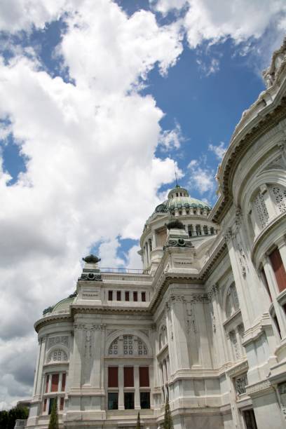 istock Ananta Samakhom Throne Hall at Bright Blue Sky 861508174