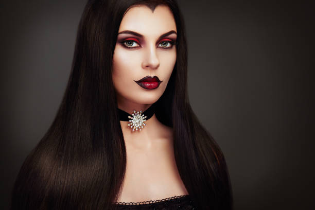 halloween vampire woman portrait - stage makeup black halloween make up imagens e fotografias de stock