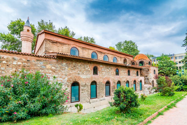 iznik 올드 타운에서 ayasofya 모스크 - iznik 뉴스 사진 이미지