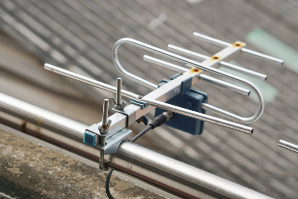 istock Small television aerial antenna outside home. 861603276