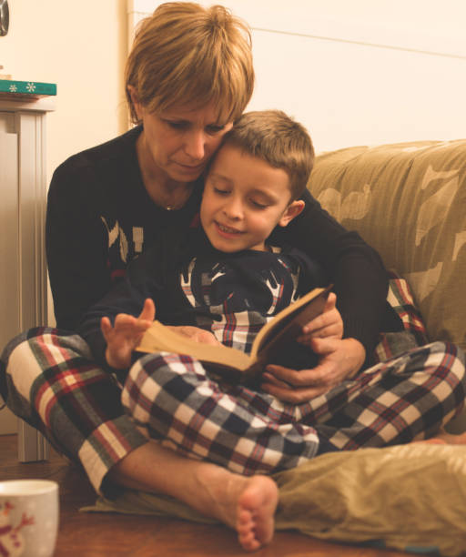 istock Christmas - Mother and son 861638700