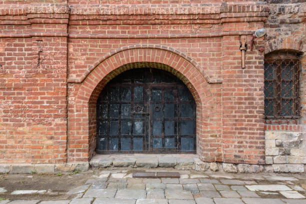 istock Antique wooden gates 861659064