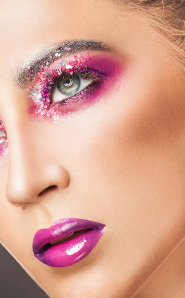 istock Fashion make-up 861715974