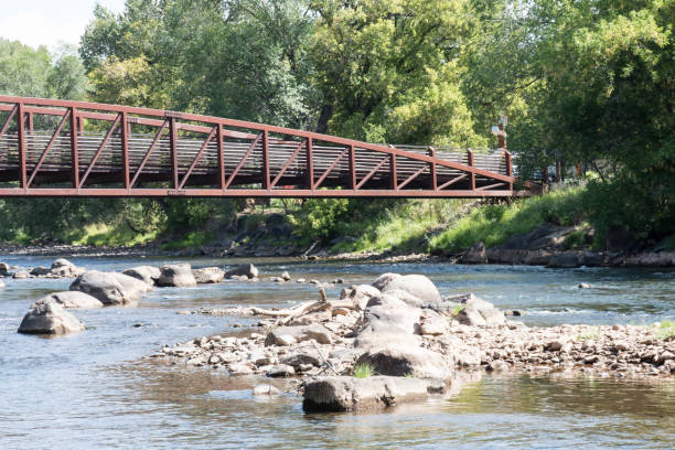 istock Pedestrian bridge over the Animas river 861735014