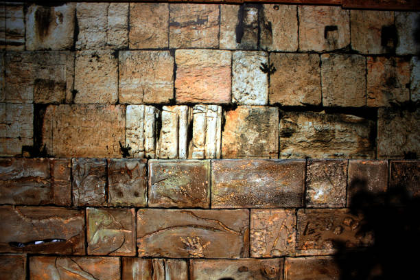 istock The wall of a large brick is decorative coquina 862029330
