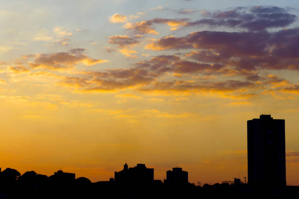 istock The silhouette city 862086560