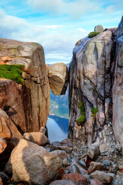 istock Kjeragbolten Norway 862107270