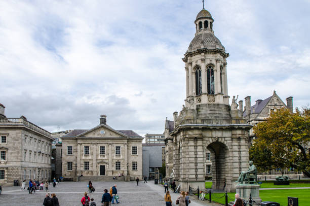 istock Parliament Square of Dublin Trinity College during day of fall 862108024