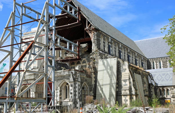 Christchurch Cathedral ruin Cathedral ruined after earthquake, Christchurch, New Zealand christchurch earthquake stock pictures, royalty-free photos & images
