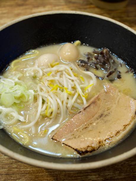 istock Japanese food Shio ramen 862189782
