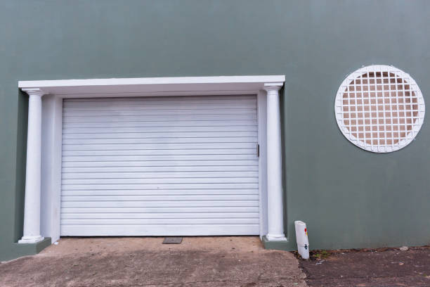 istock Garage Door Vehicle Entrance 862212978