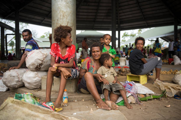 mercado em madang, papua-nova guiné - melanesia - fotografias e filmes do acervo
