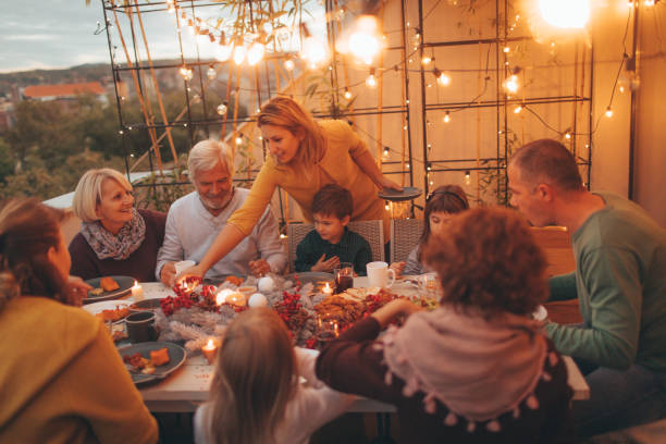 istock Thanksgiving dinner with family 862296610