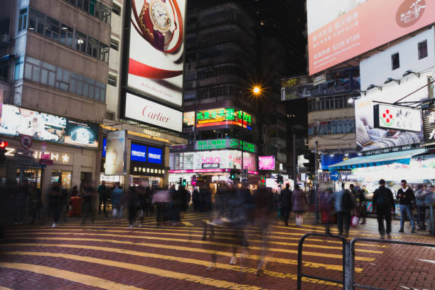 istock Streets architecture life and people 862305992