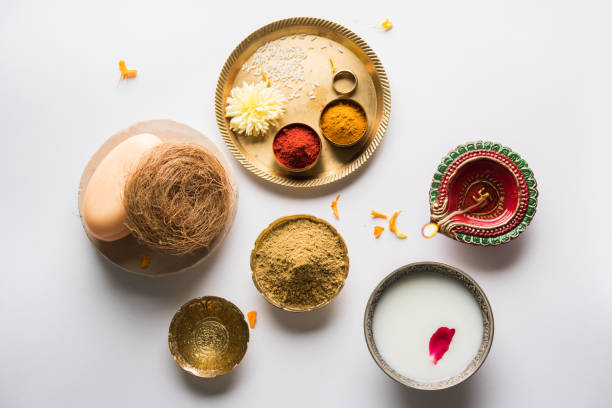 Abhyanga Snan On First Day Of Diwali Special Herbal Bath With Ubtan Or Utne A Mix Herbal Powder To Have Bath And Scrub On The Occasion Of Diwali Selective Focus Stock Photo - Download Image Now - iStock