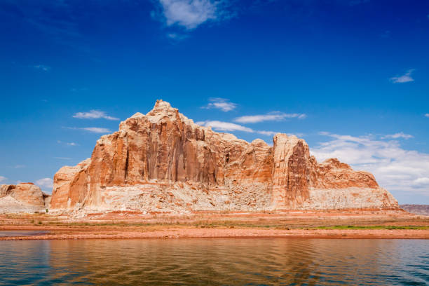 istock Lake Powell and Glen Canyon Rock Formations 862324384